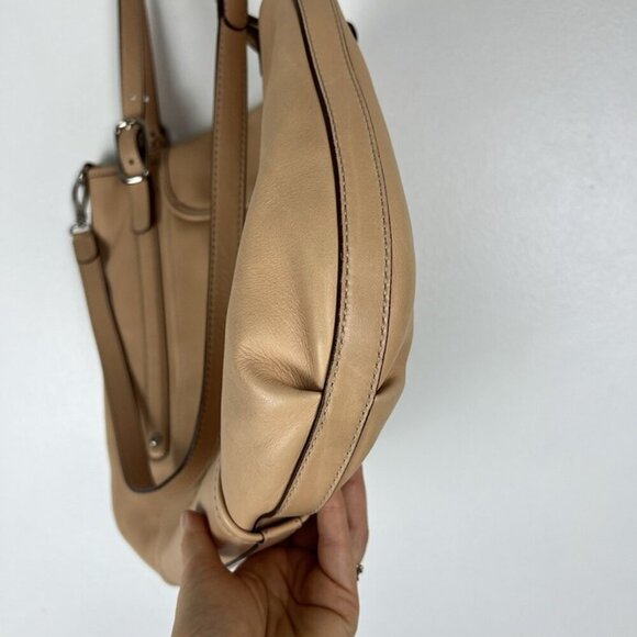 TOD'S Leather Shoulder Bag Camel Handbag Large Tote 15x17x2 Office Quiet Luxury - Picture 6 of 12